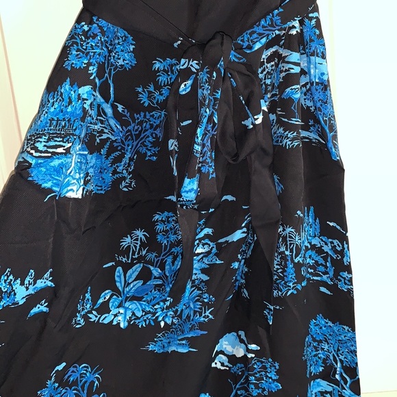 Ann Taylor Floral Toile Square Neck Shift Dress - Picture 4 of 9